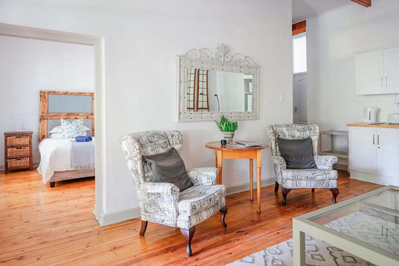 River Bend Guesthouses Graaff-Reinet Buitenkant foto