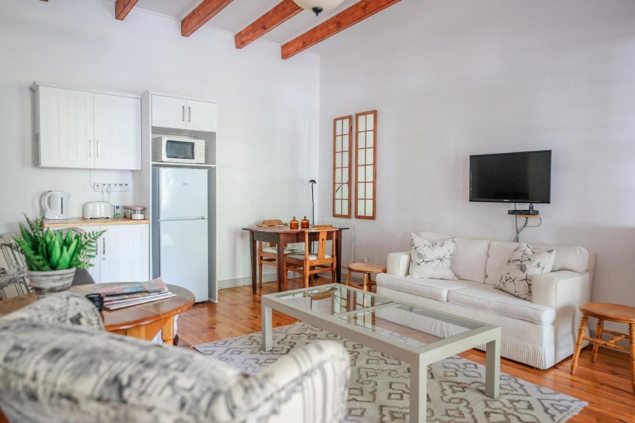 River Bend Guesthouses Graaff-Reinet Buitenkant foto