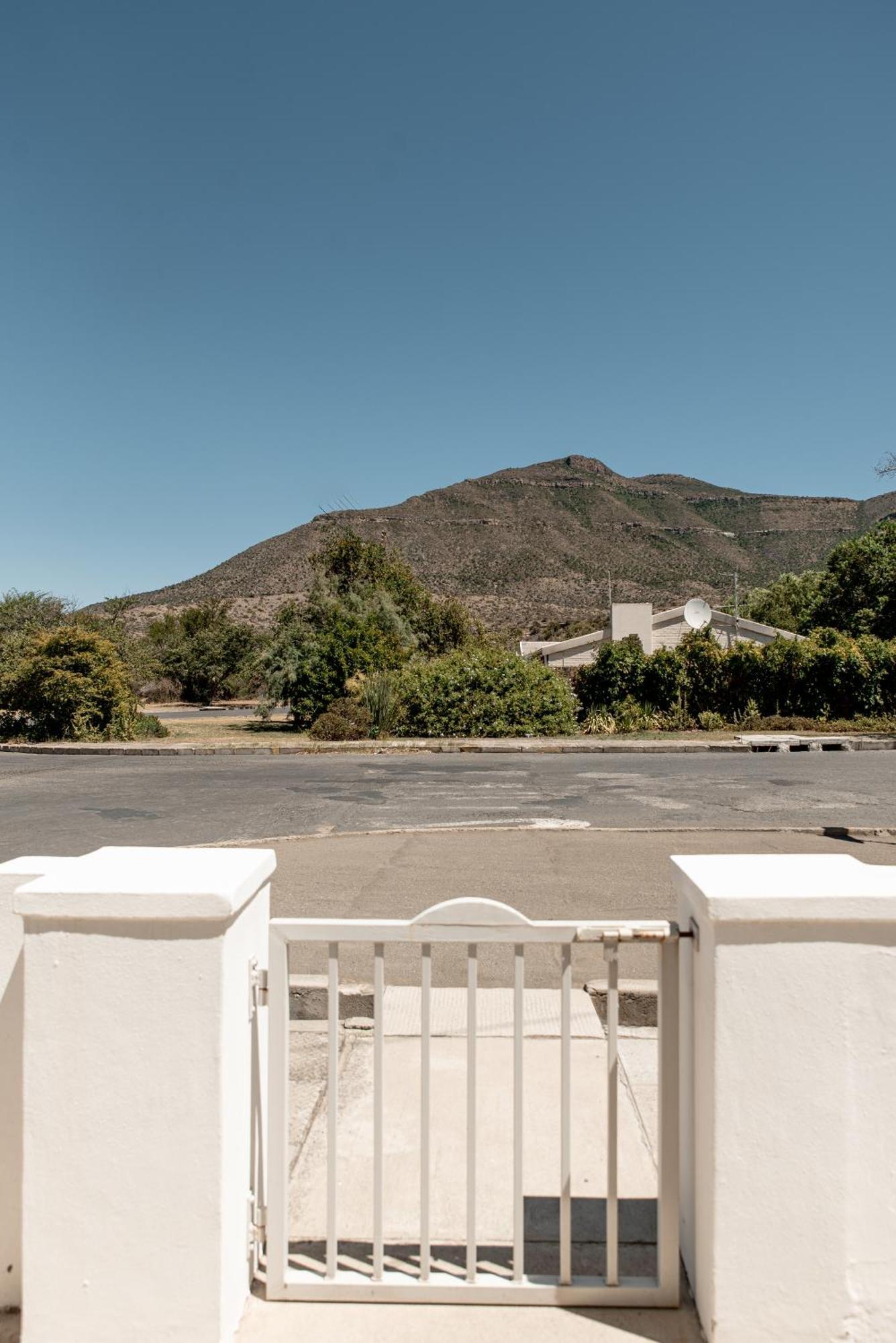 River Bend Guesthouses Graaff-Reinet Buitenkant foto